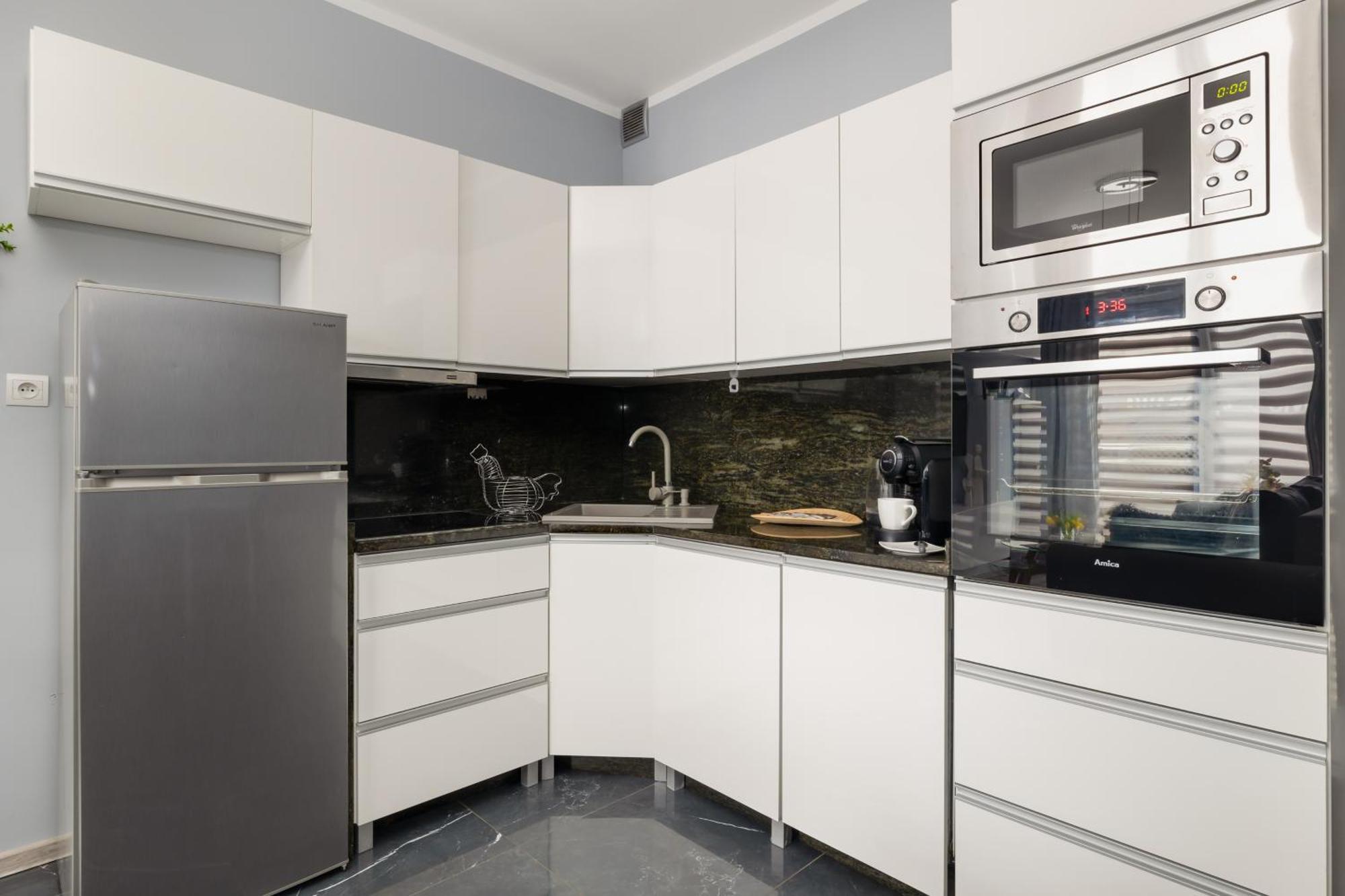 Modern Kapitanski Mostek By Renters Apartment *